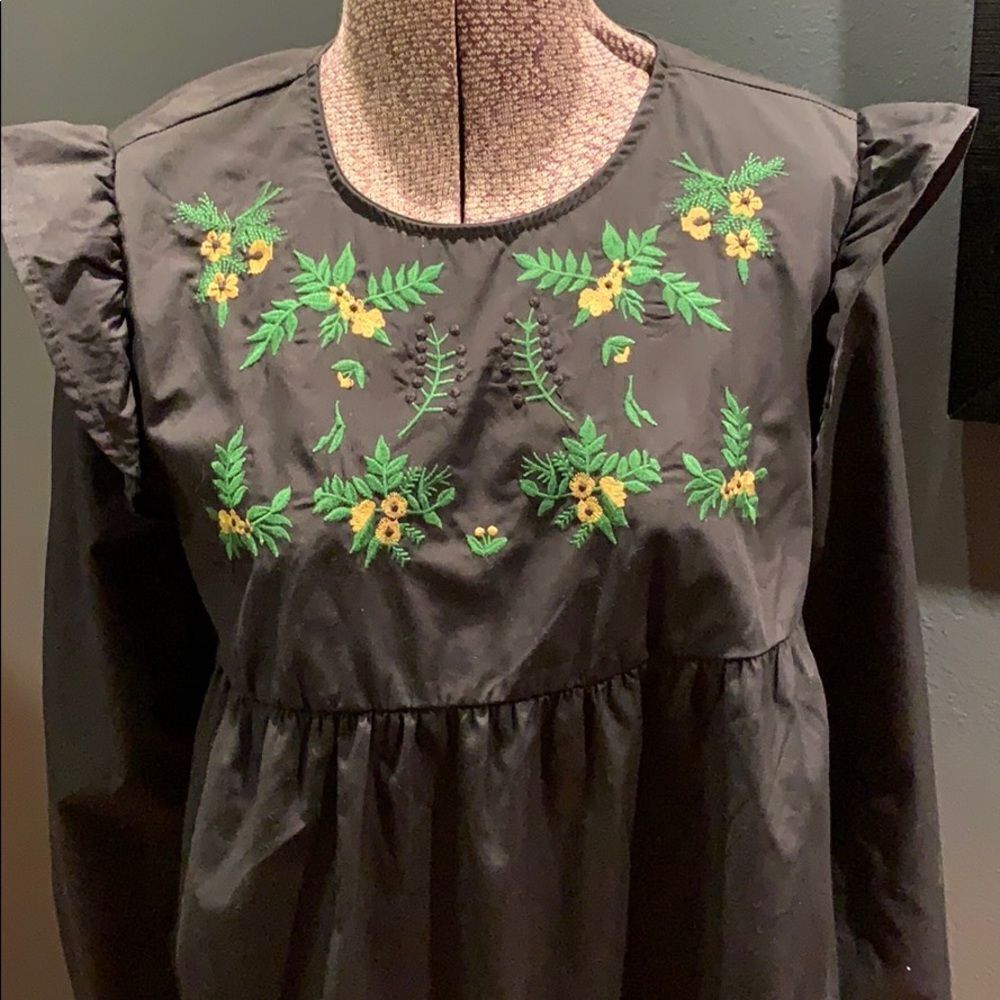 bleuh ciel black ruffle embroidered top, small